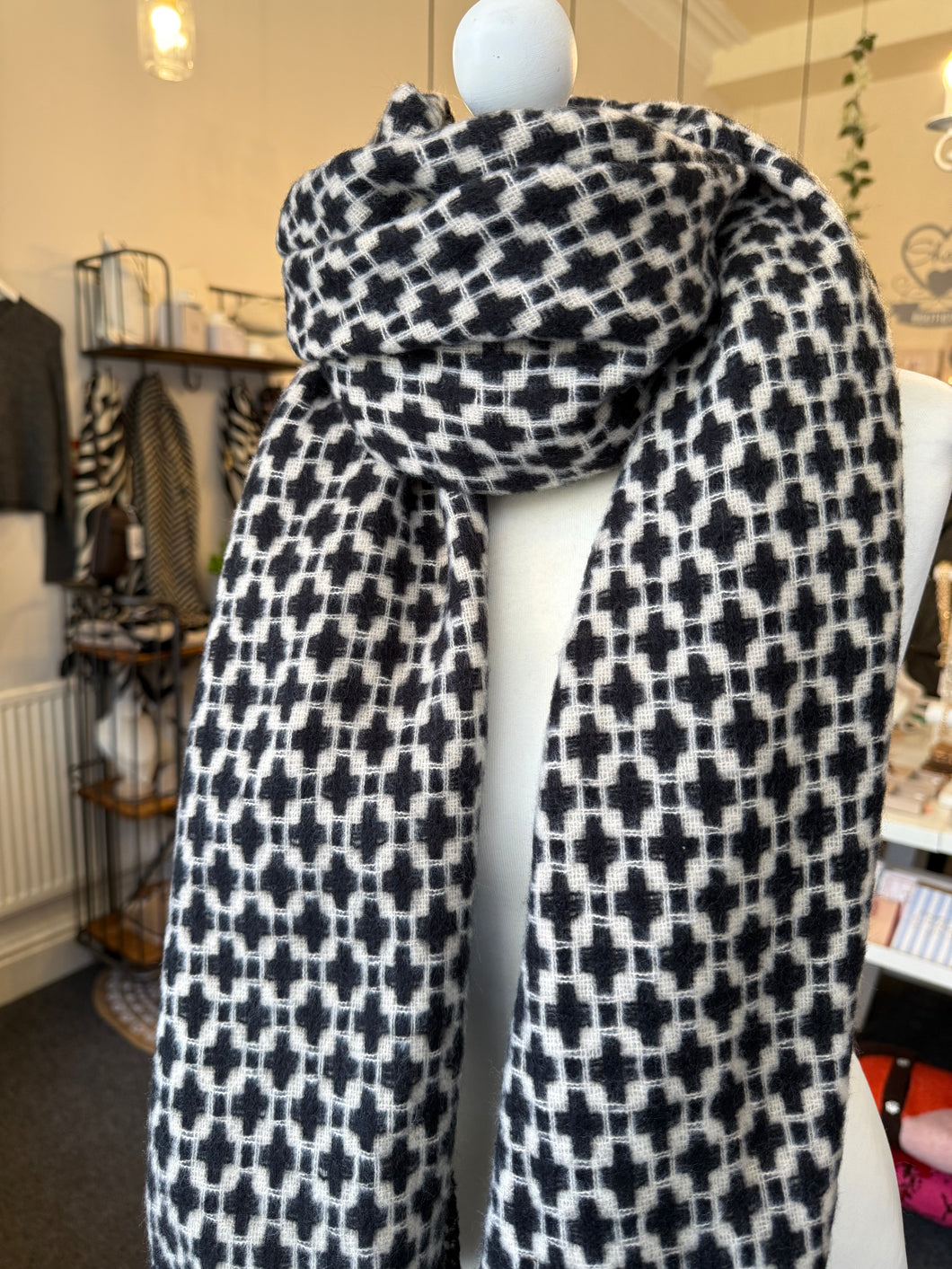 Black & Cream Geo Scarf