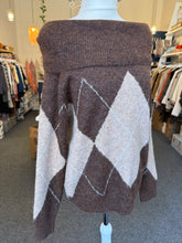 Load image into Gallery viewer, Argyle Brown Jumper
