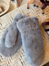 Load image into Gallery viewer, Faux Fur Mittens- Grey
