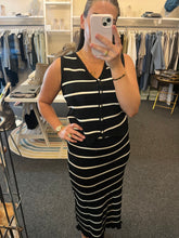 Load image into Gallery viewer, Black &amp; White Stripe Knitted Co-Ord
