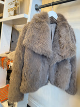 Load image into Gallery viewer, Faux Fur Mink Jacket
