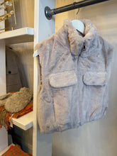 Load image into Gallery viewer, Faux Fur Gilet
