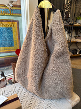 Load image into Gallery viewer, Teddy Slouch Bag
