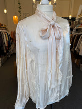 Load image into Gallery viewer, Pearl Blouse
