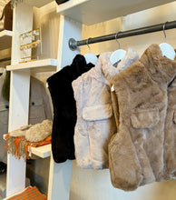 Load image into Gallery viewer, Faux Fur Gilet
