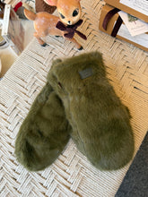 Load image into Gallery viewer, Faux Fur Mittens- Khaki
