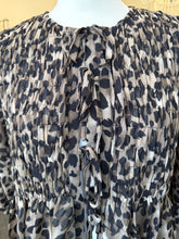 Load image into Gallery viewer, Leopard Print Top
